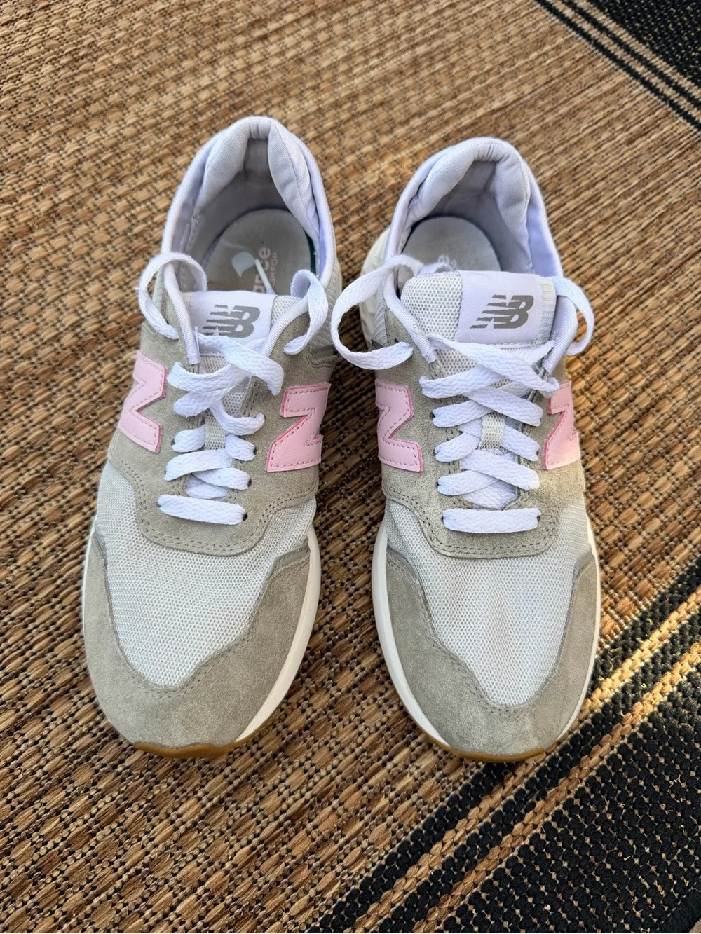 New Balance X-70 Women's Light Gray & Pink Retro Runner